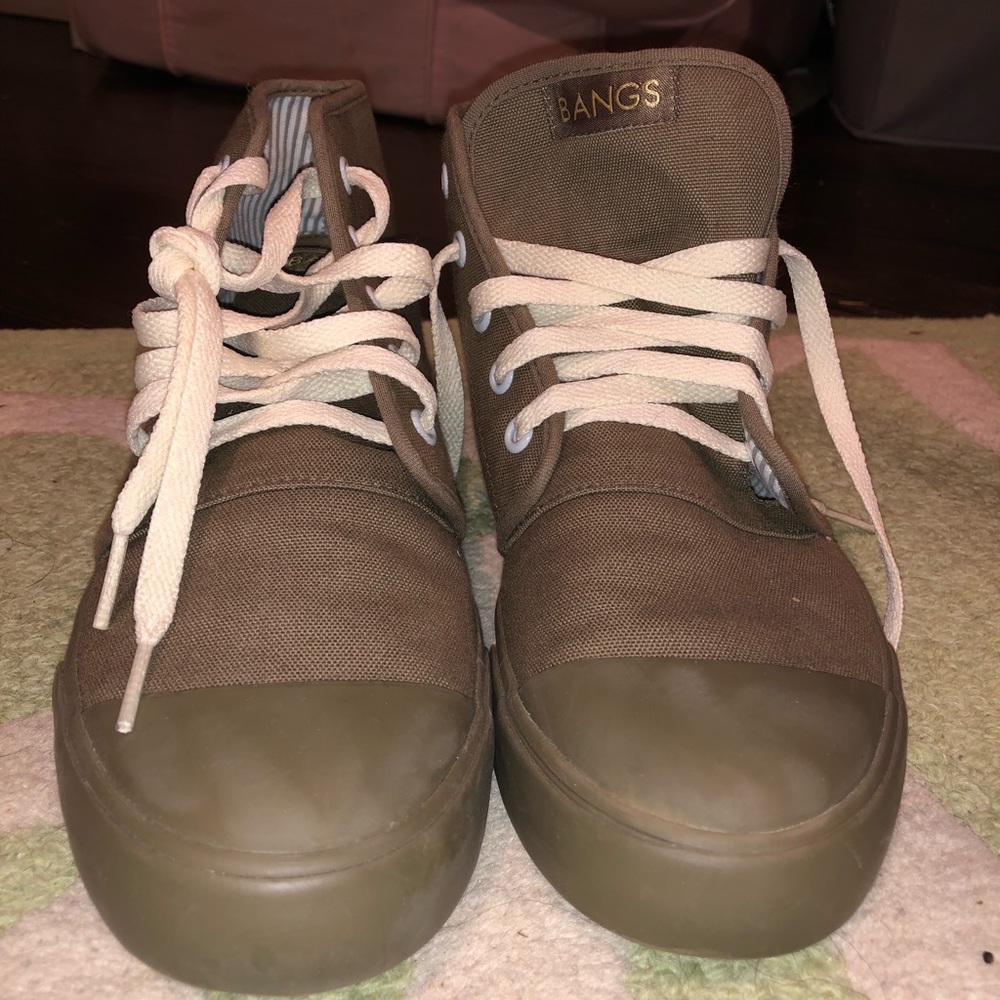 Bangs Army Green Shoe